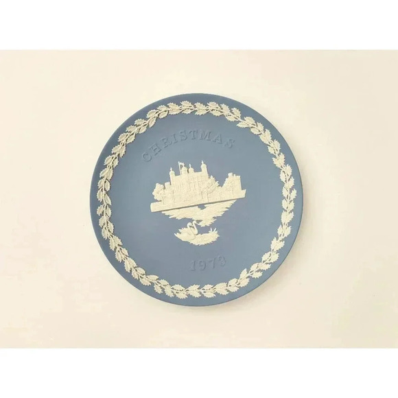 Wedgwood Other - Tower of London Jasperwear Wedgewood 1973 8" Christmas Plate w/ Original box